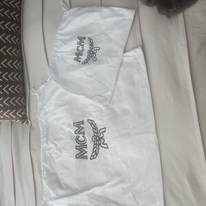 MCM dust bag set